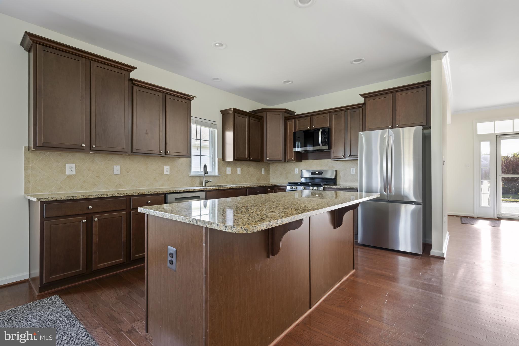 PLANTATION LAKES - Residential