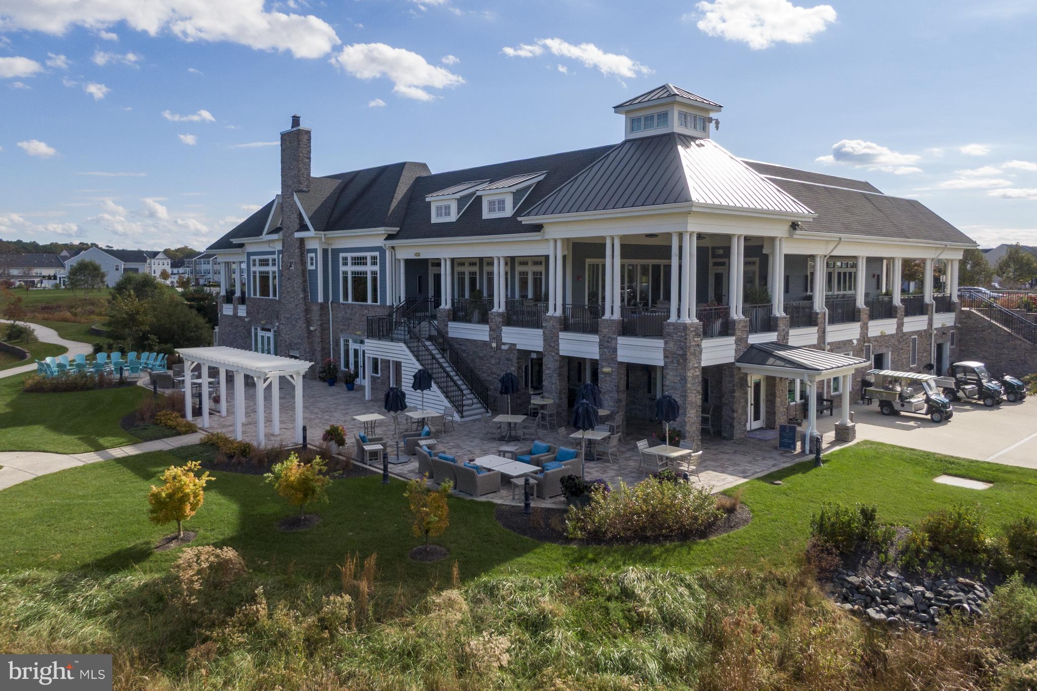 PLANTATION LAKES - Residential