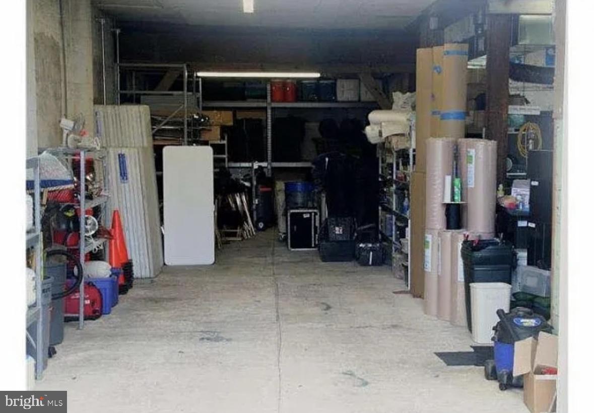 224 W GLENSIDE AVENUE