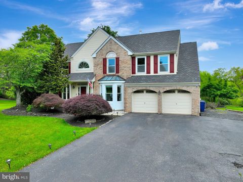 2 HAMPTON HOLLOW DRIVE MILLSTONE TOWNSHIP NJ 08535