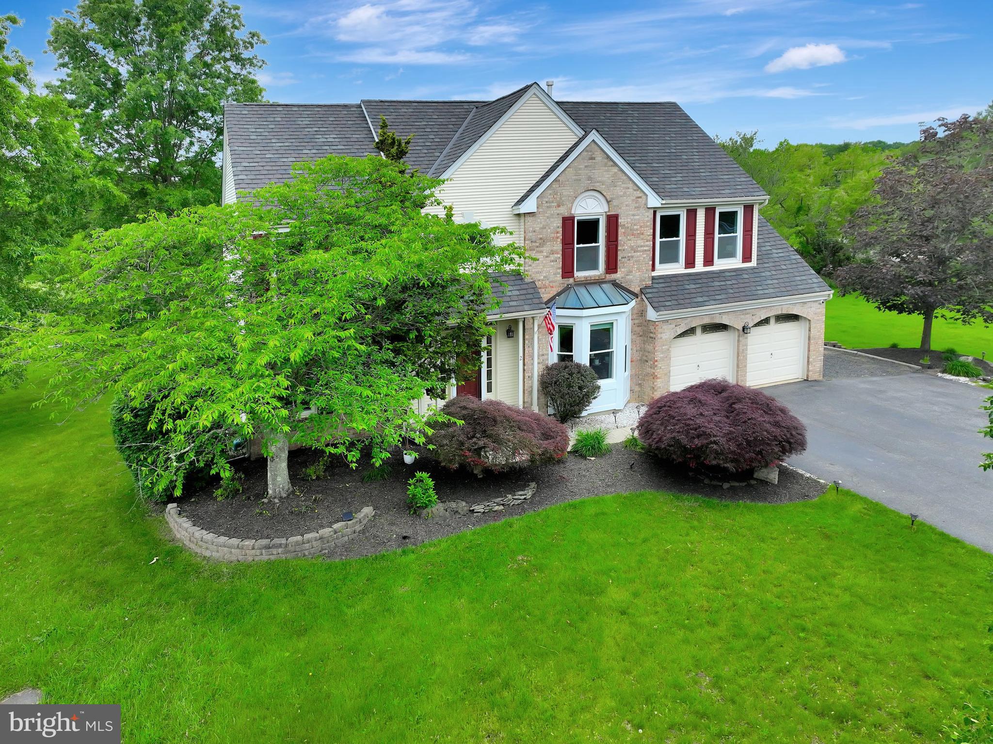 2 HAMPTON HOLLOW DRIVE