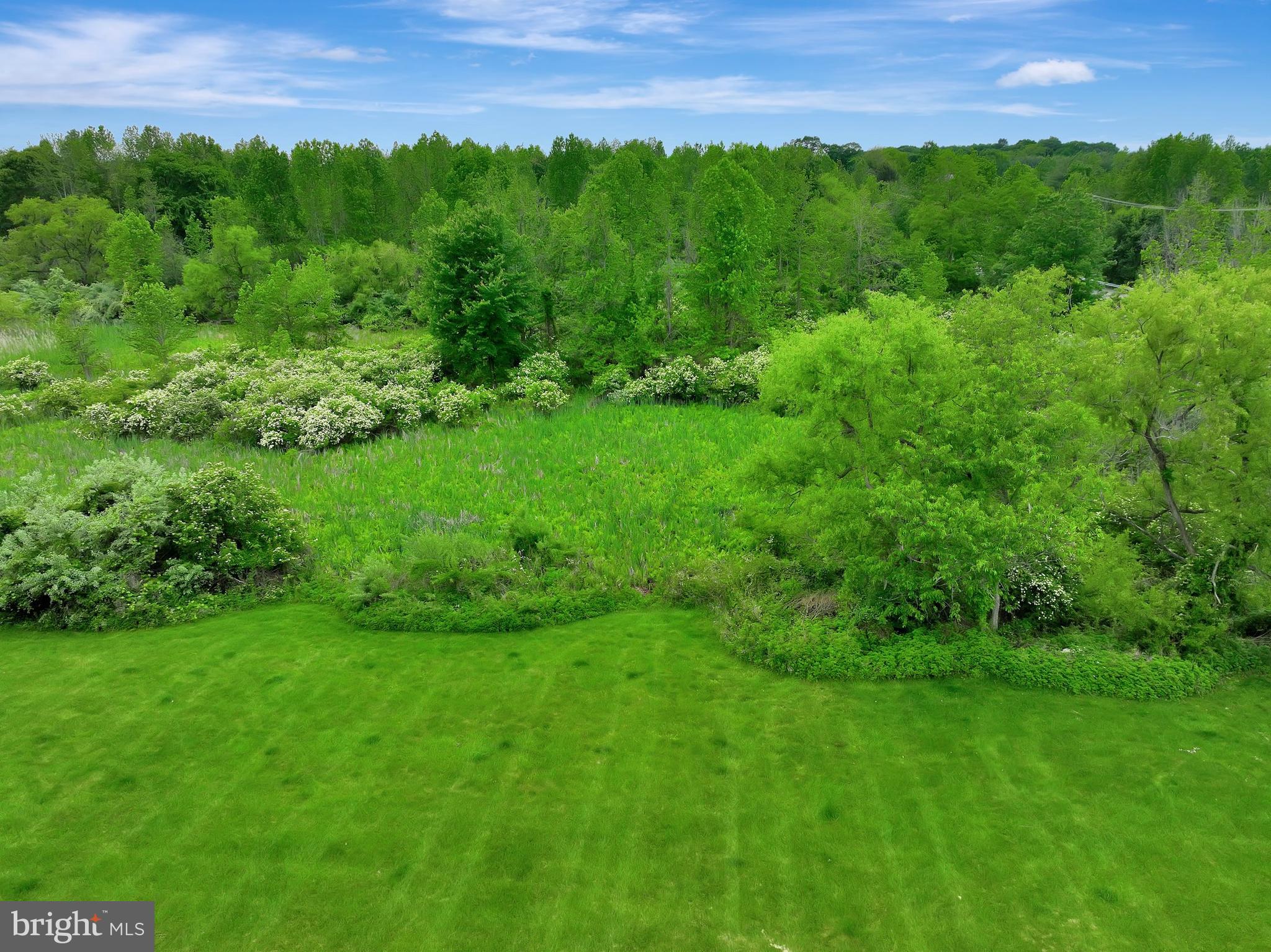 2 HAMPTON HOLLOW DRIVE