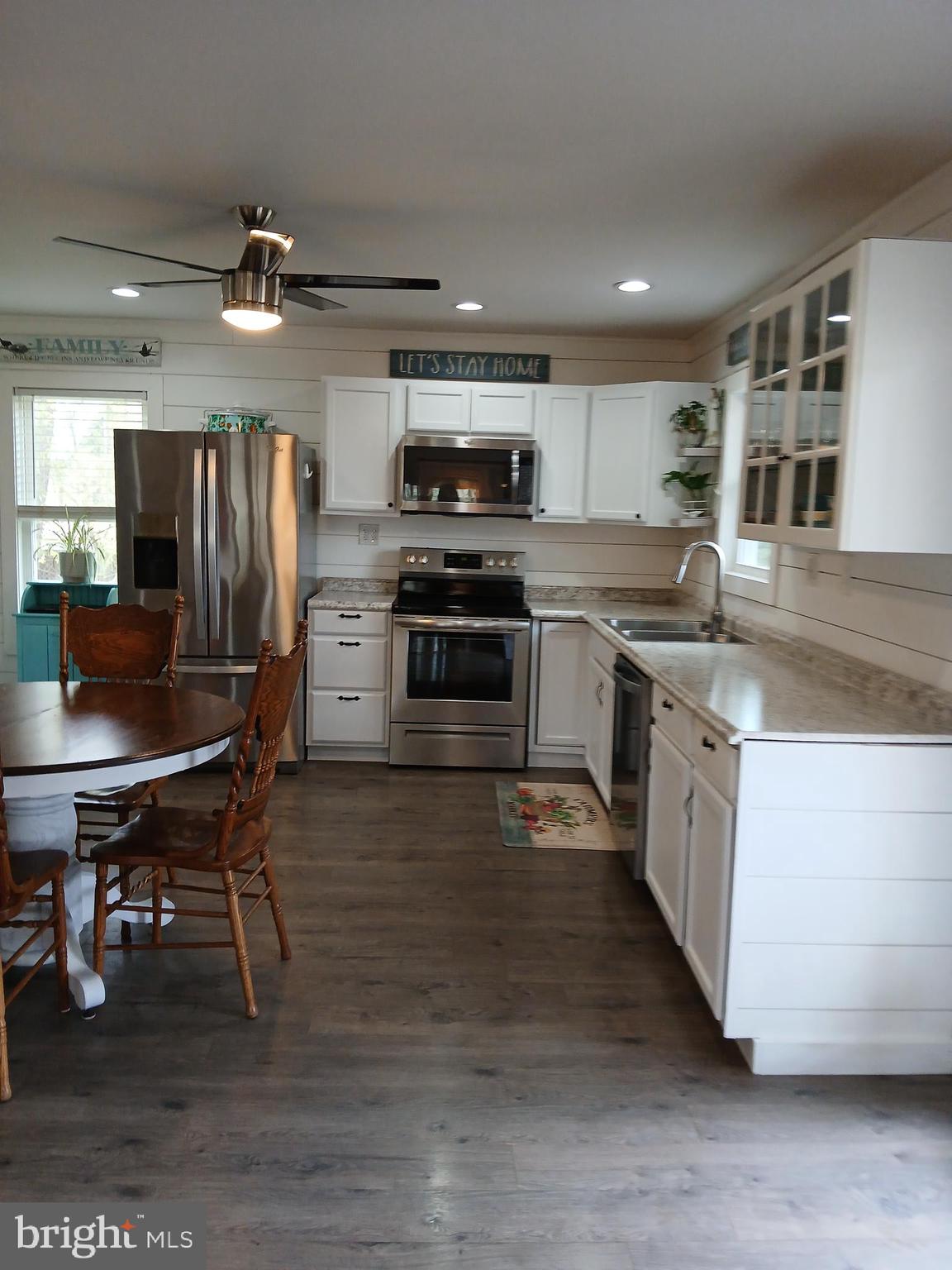 SILVER RIVER ACRES - Residential