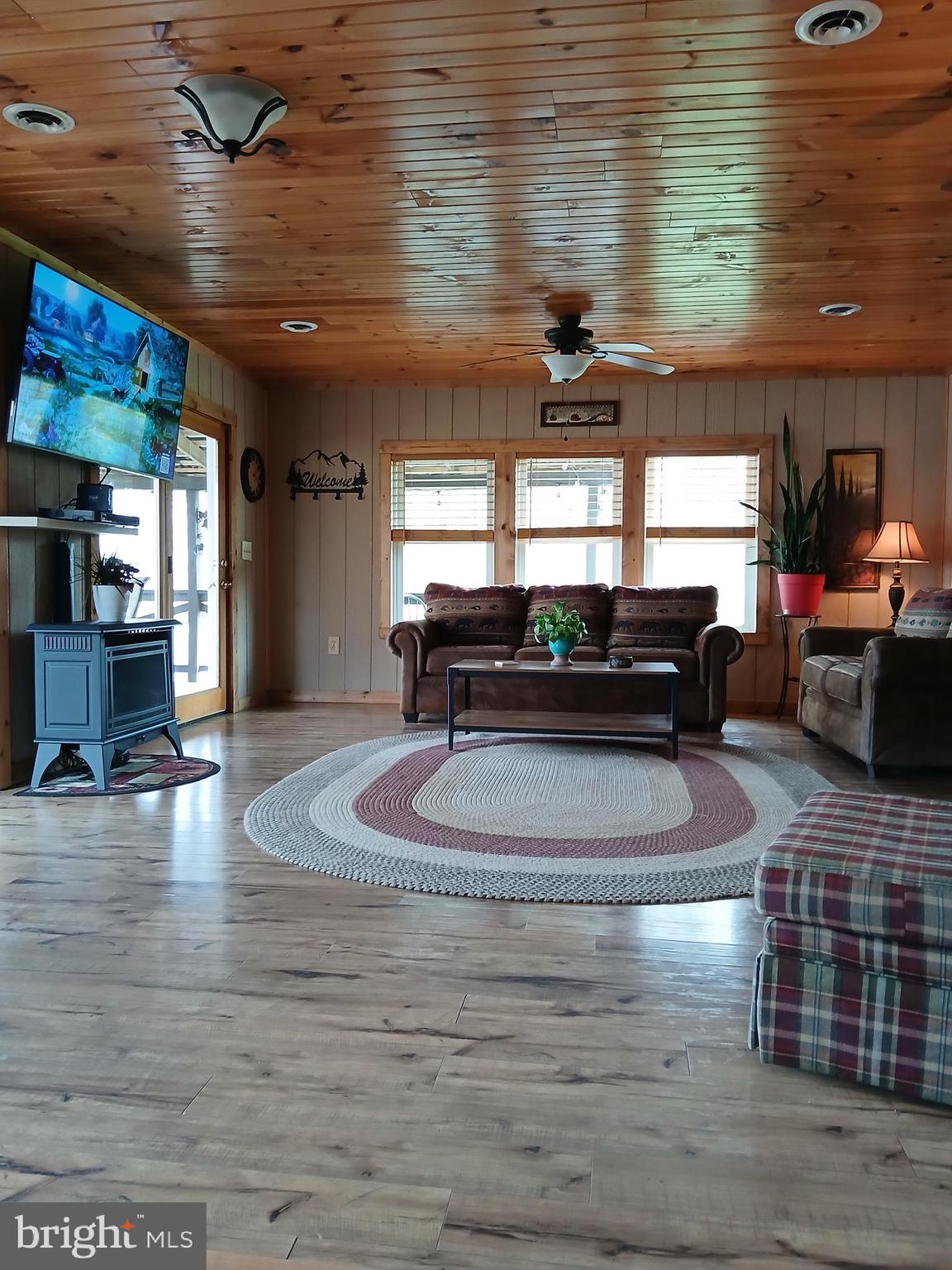 SILVER RIVER ACRES - Residential