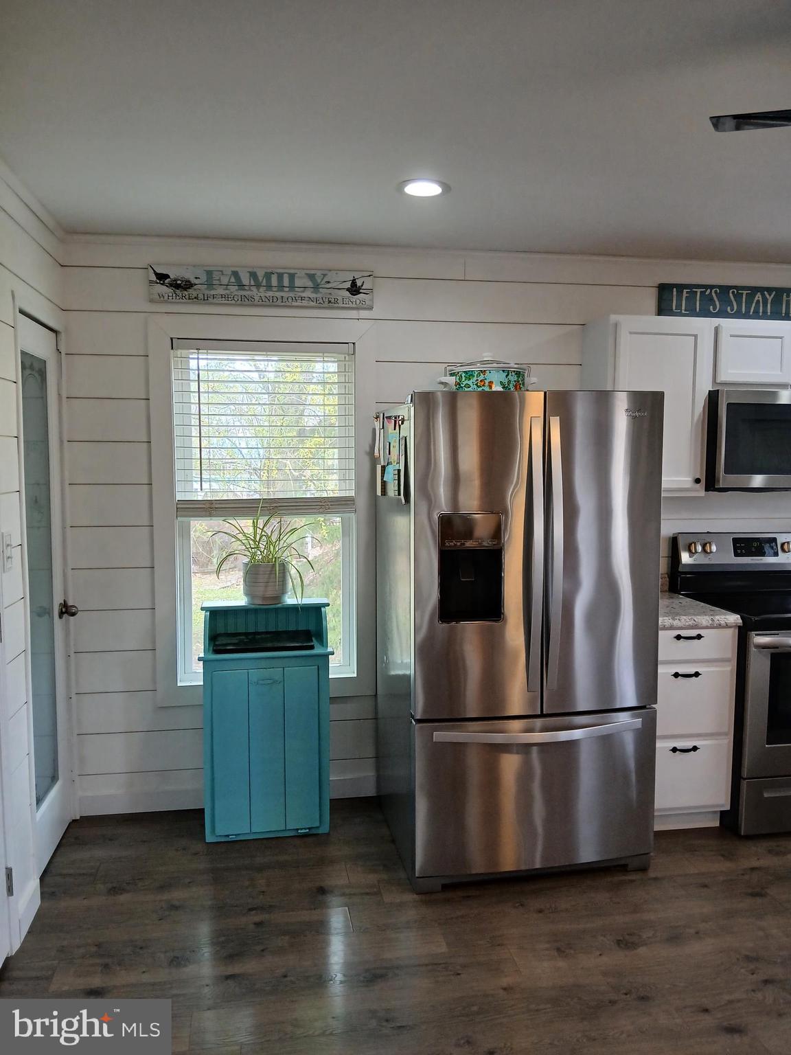 SILVER RIVER ACRES - Residential