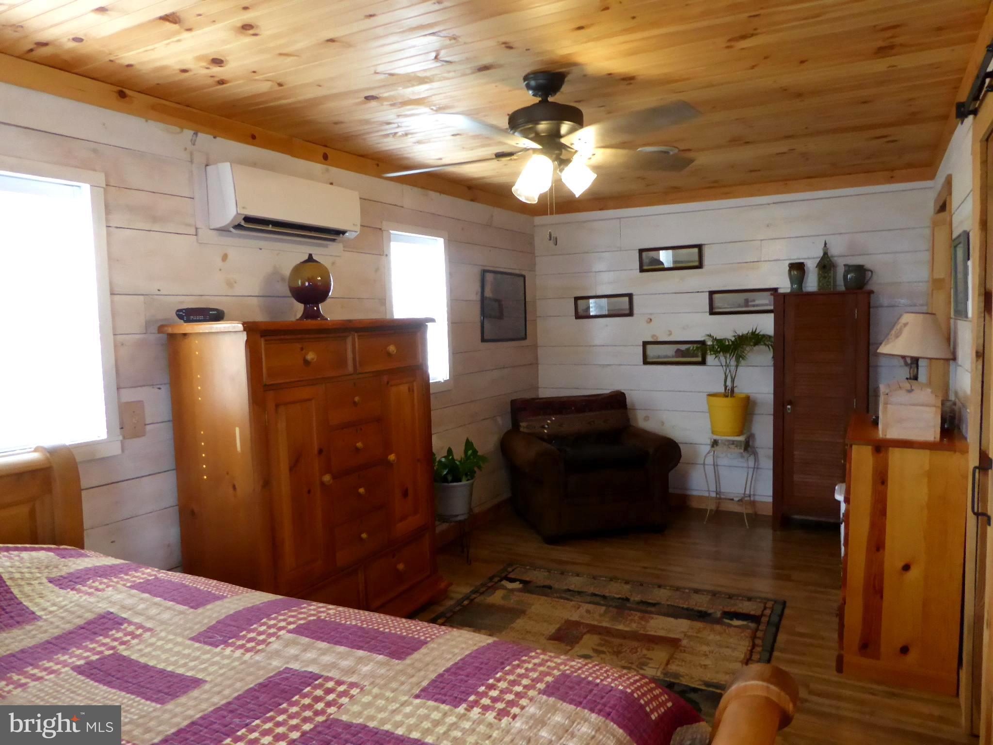 SILVER RIVER ACRES - Residential