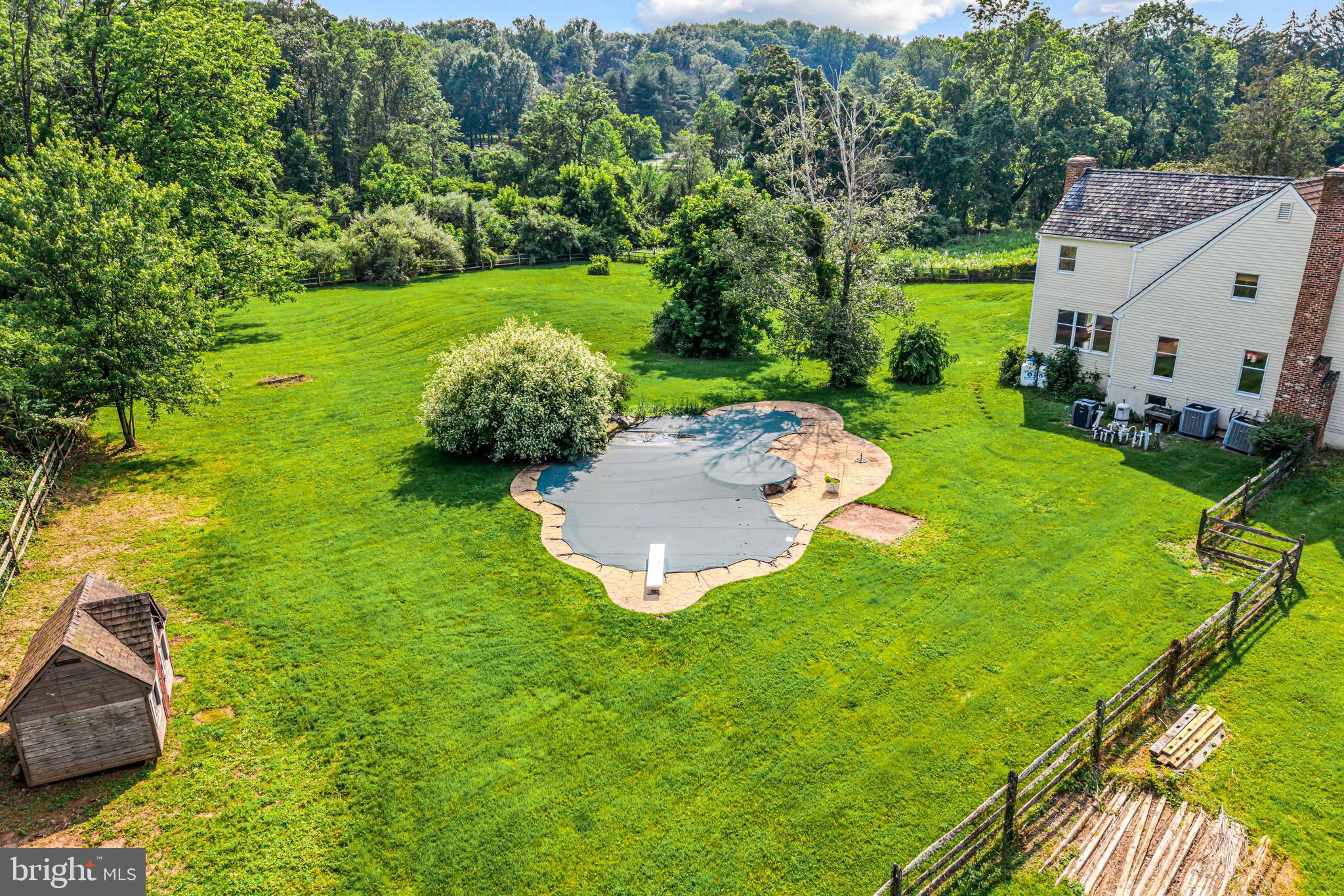 SOLEBURY FARMS EST - Residential