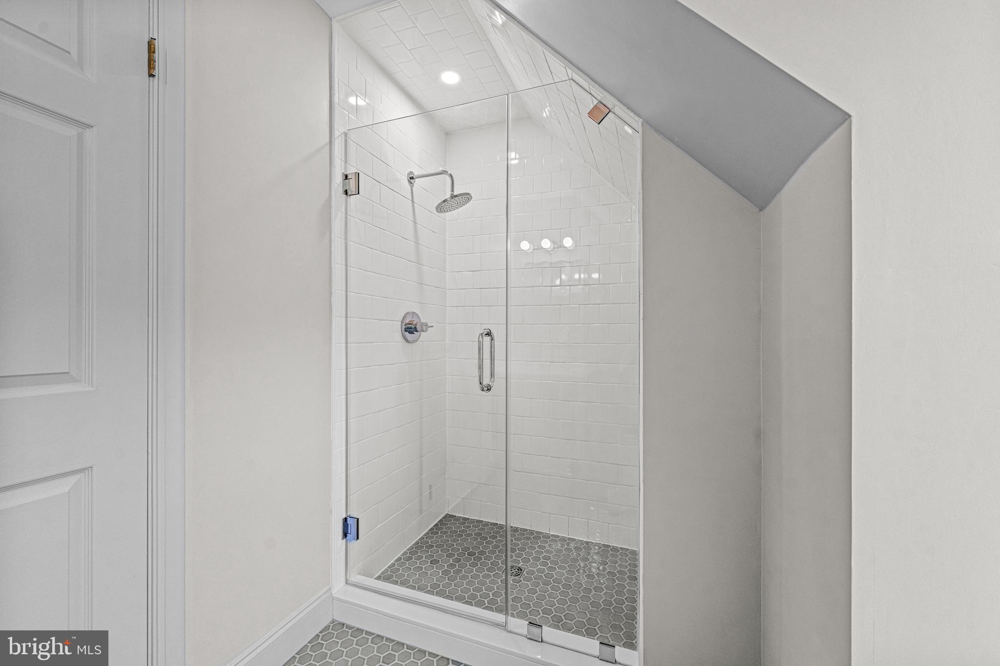 SOLEBURY FARMS EST - Residential