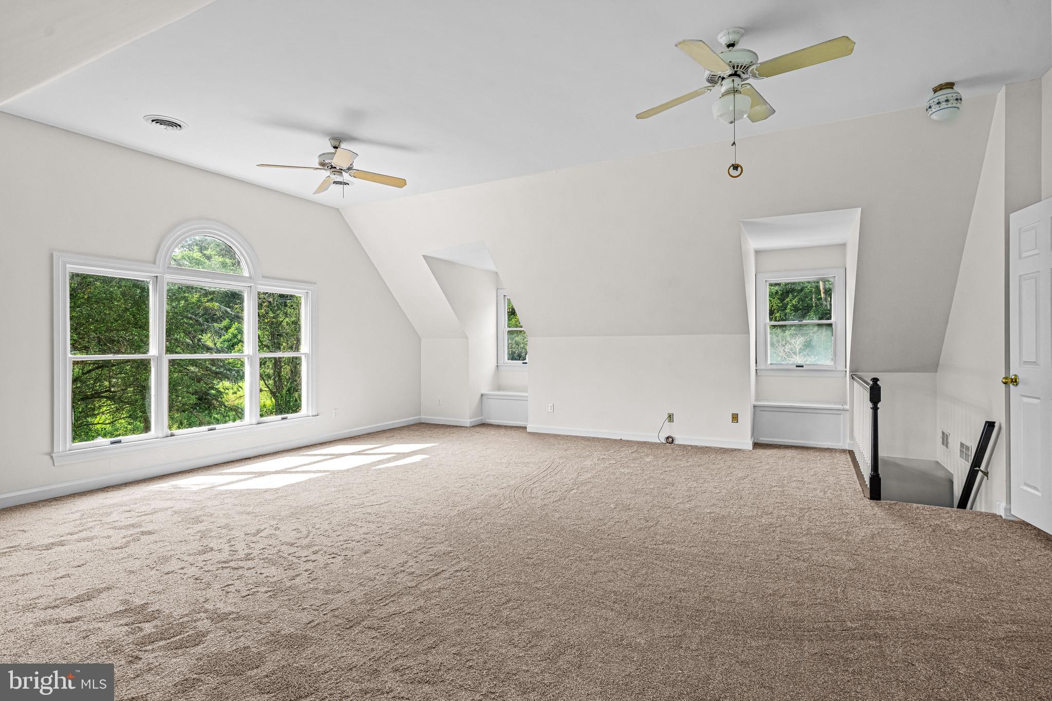 SOLEBURY FARMS EST - Residential