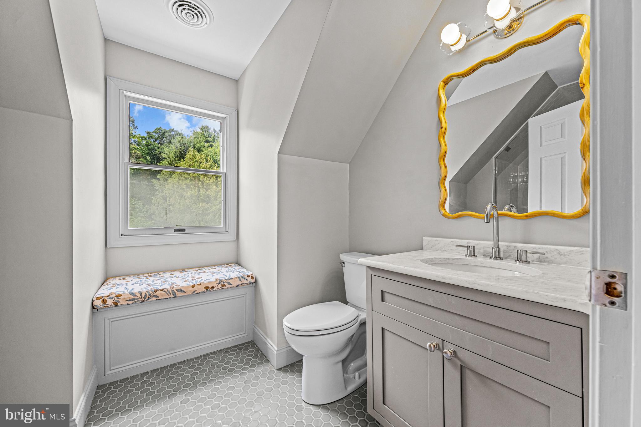 SOLEBURY FARMS EST - Residential