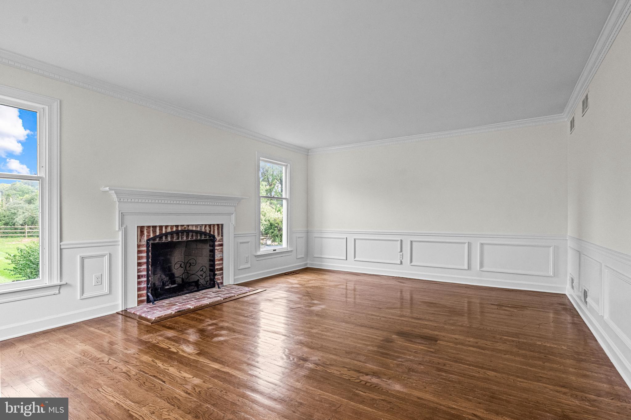 SOLEBURY FARMS EST - Residential