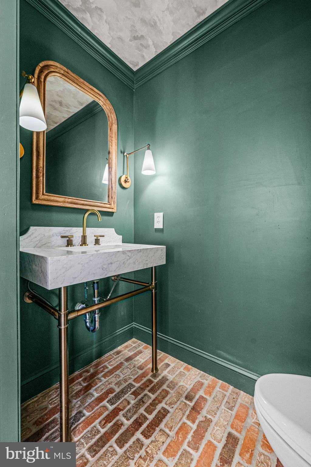 SOLEBURY FARMS EST - Residential