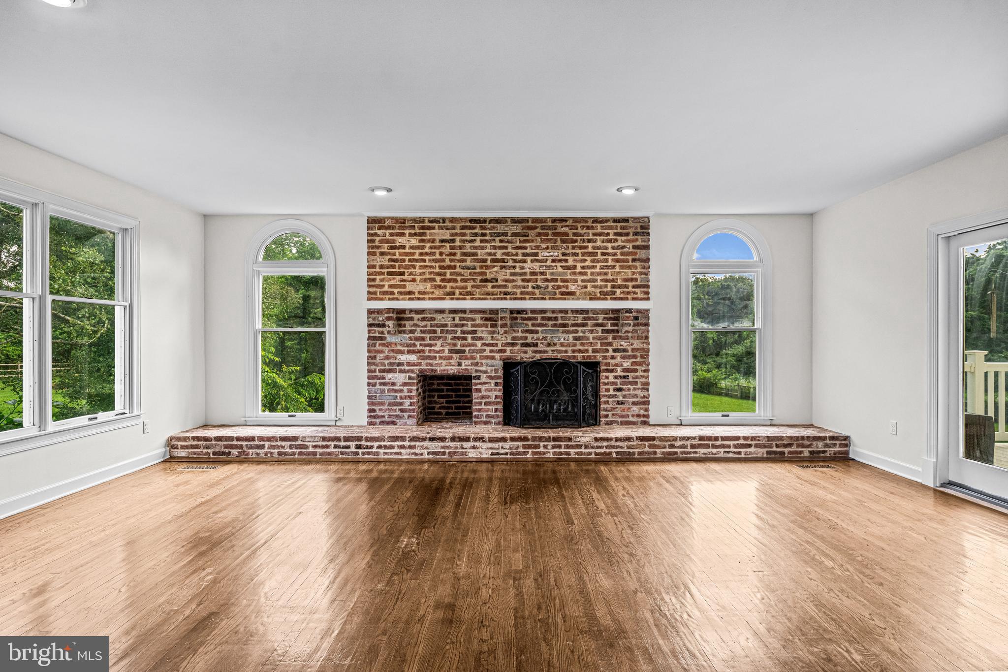 SOLEBURY FARMS EST - Residential