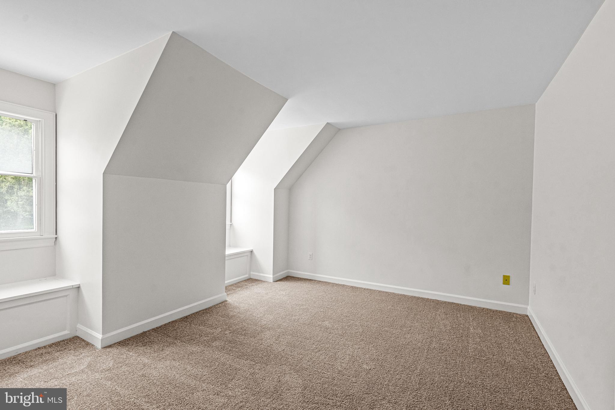 SOLEBURY FARMS EST - Residential