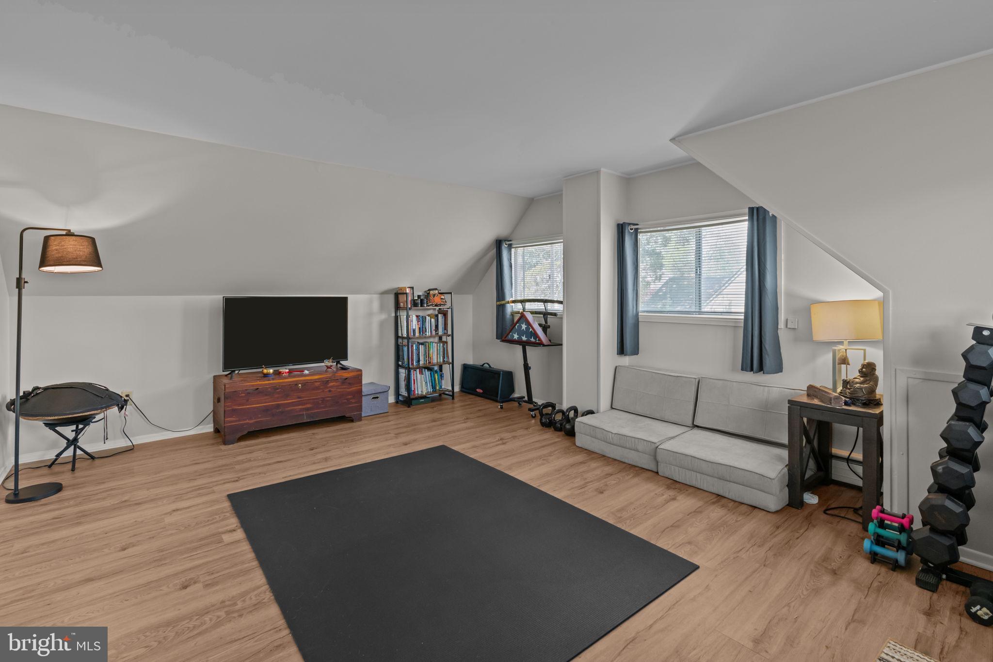 HIGHLAND PARK - Residential Lease