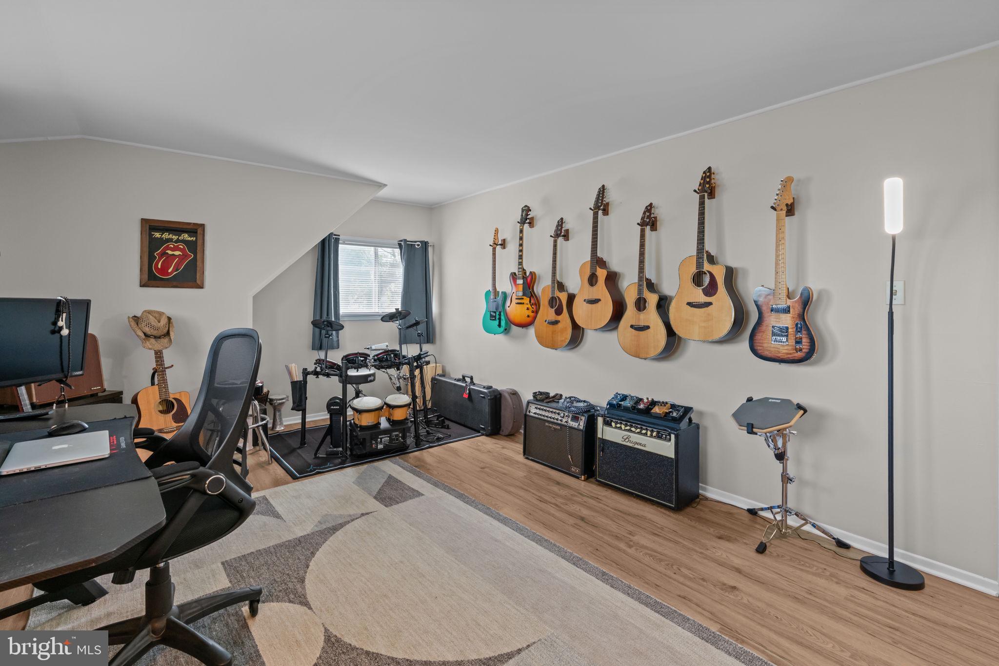 HIGHLAND PARK - Residential Lease