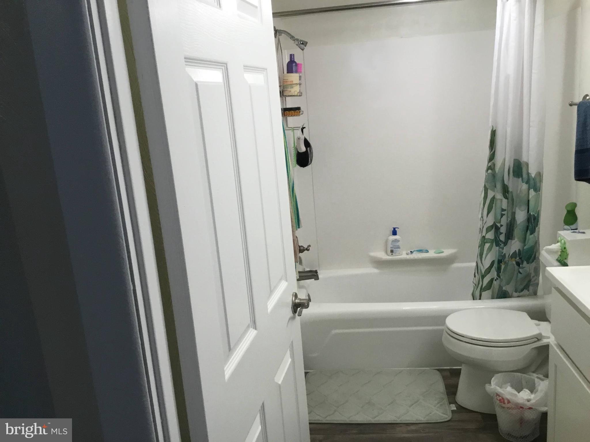 UNIVERSITY TOWERS - Residential