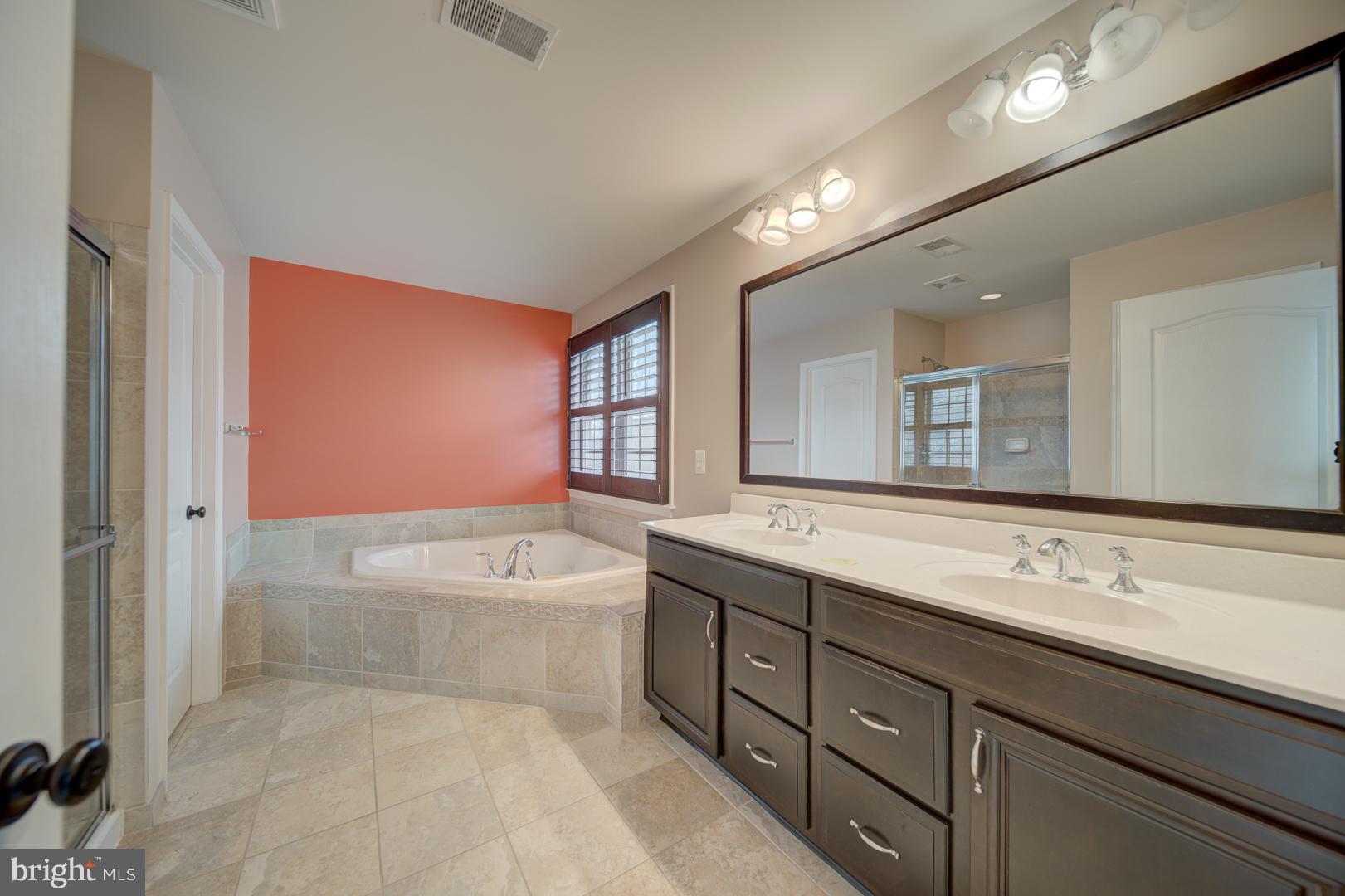 DOMINION VALLEY COUNTRY CLUB - Residential