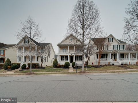 Photo of 4748 Glass Mountain Way, HAYMARKET, VA 20169 (MLS # VAPW2114610)