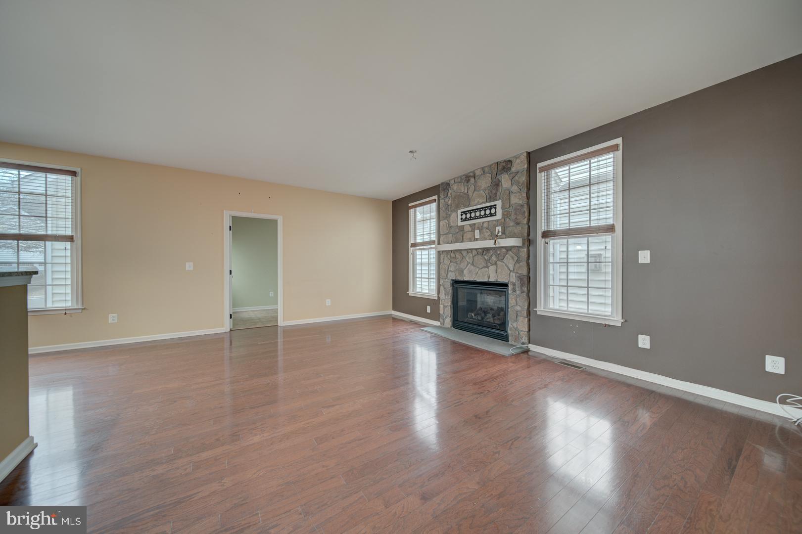 DOMINION VALLEY COUNTRY CLUB - Residential