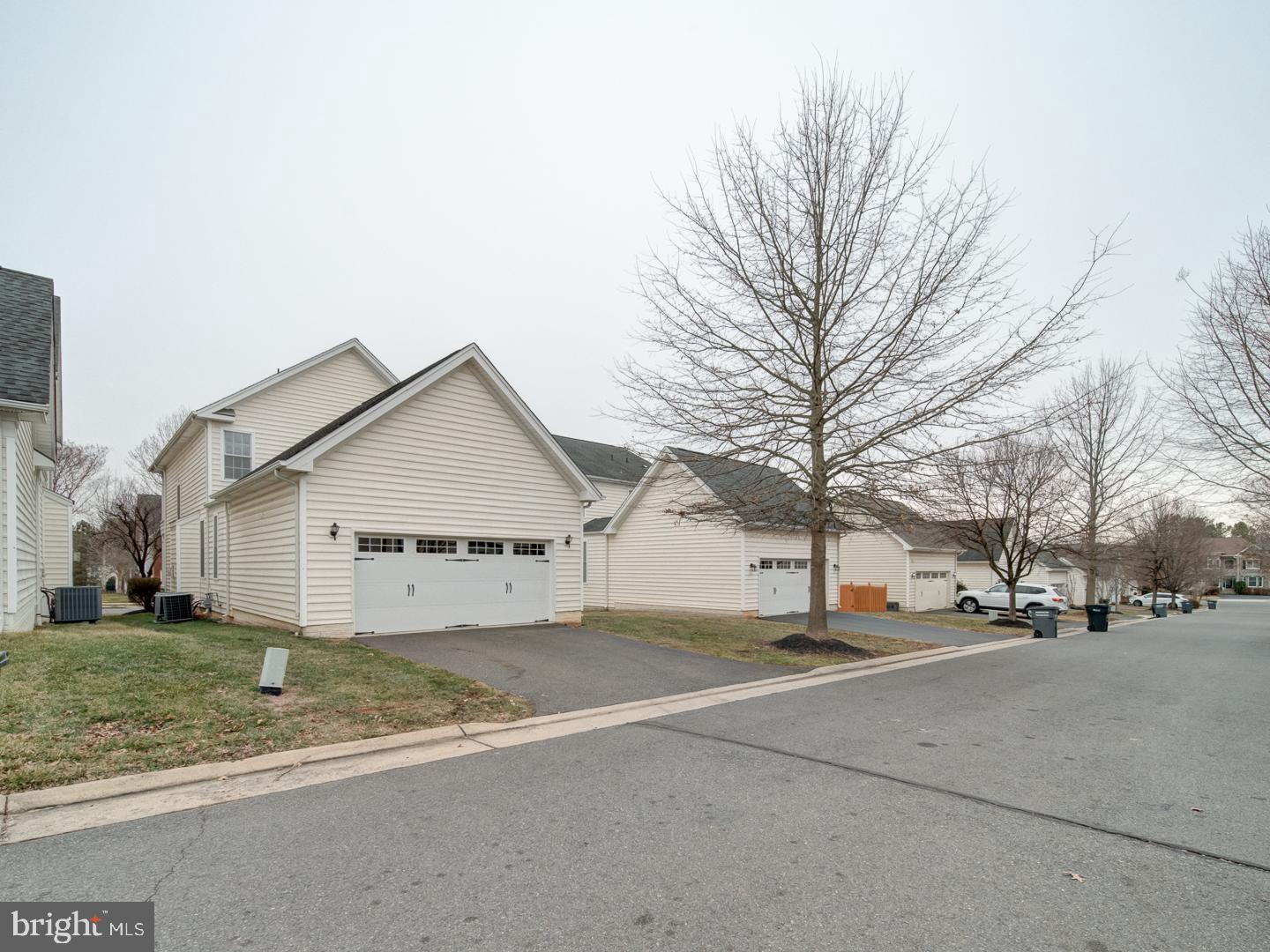 DOMINION VALLEY COUNTRY CLUB - Residential