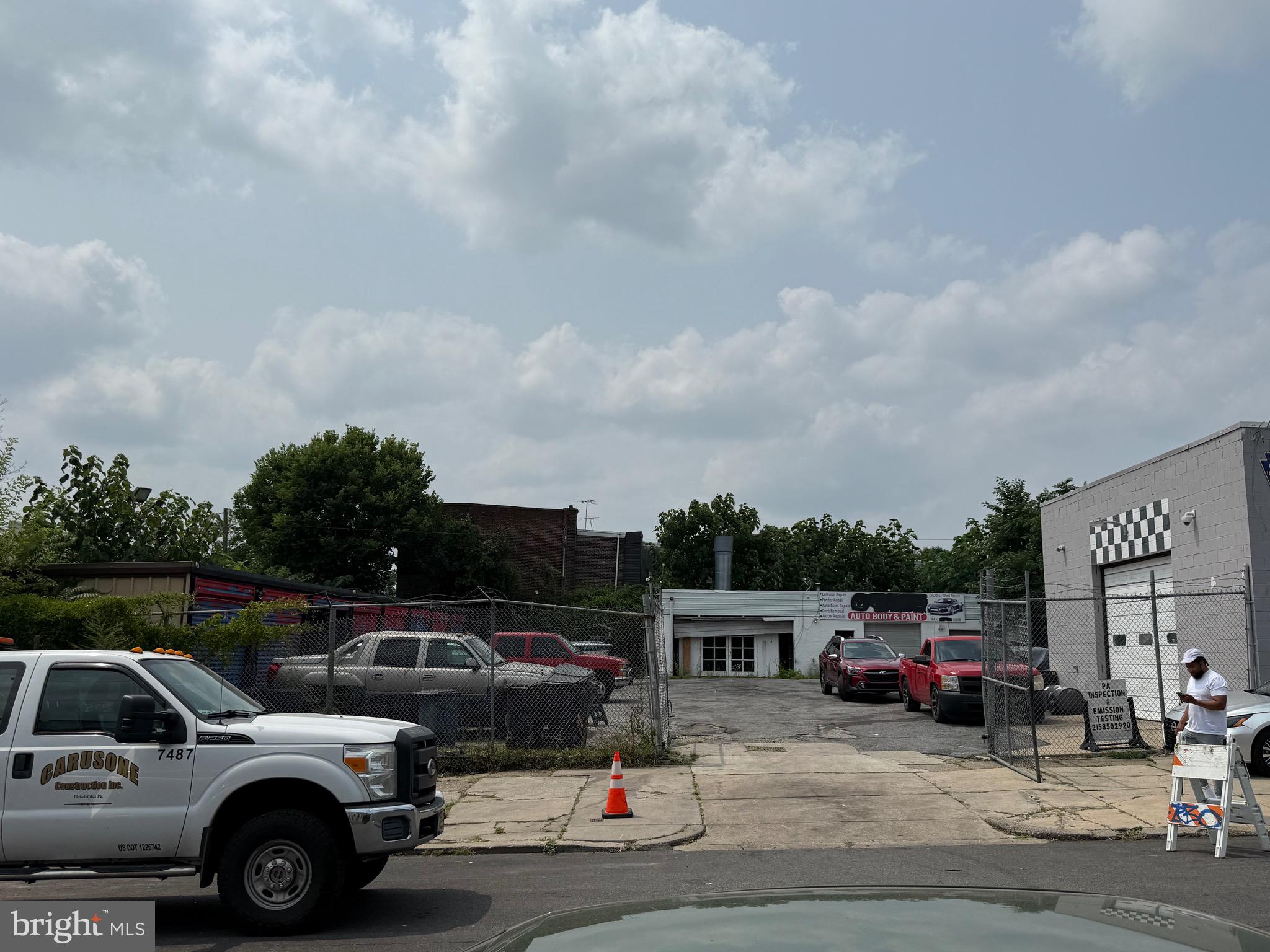 PHILADELPHIA (SOUTHWEST) - Commercial Lease