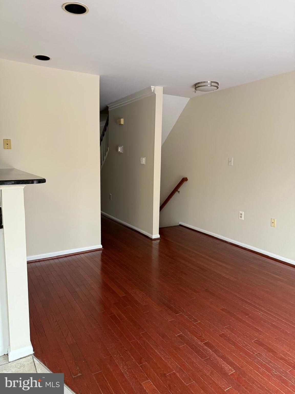 GREENBROOK MANOR PLAT 2> - Residential Lease