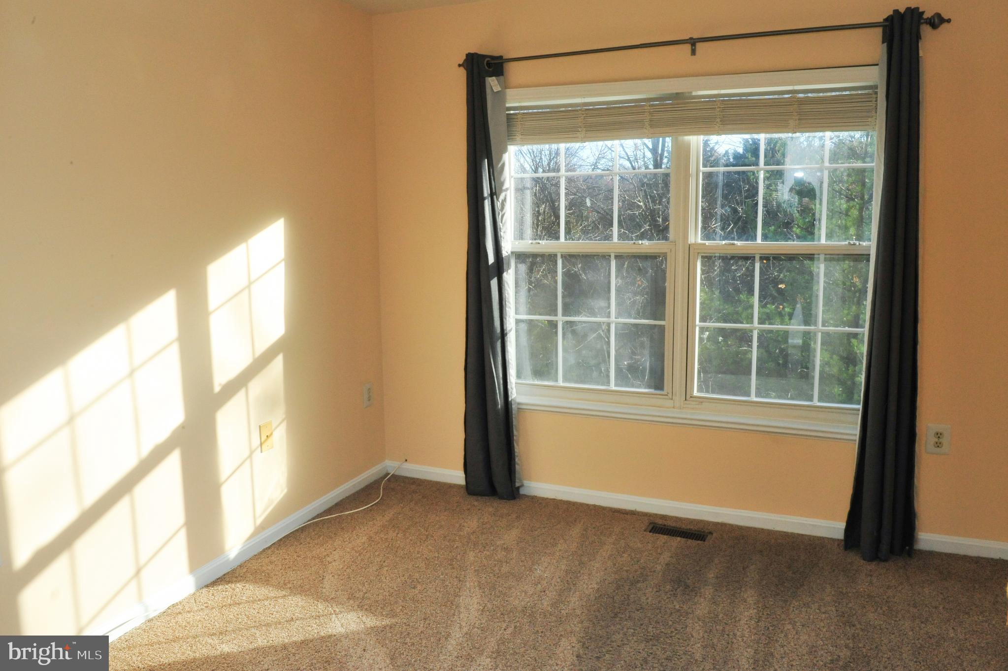 GREENBROOK MANOR PLAT 2> - Residential Lease