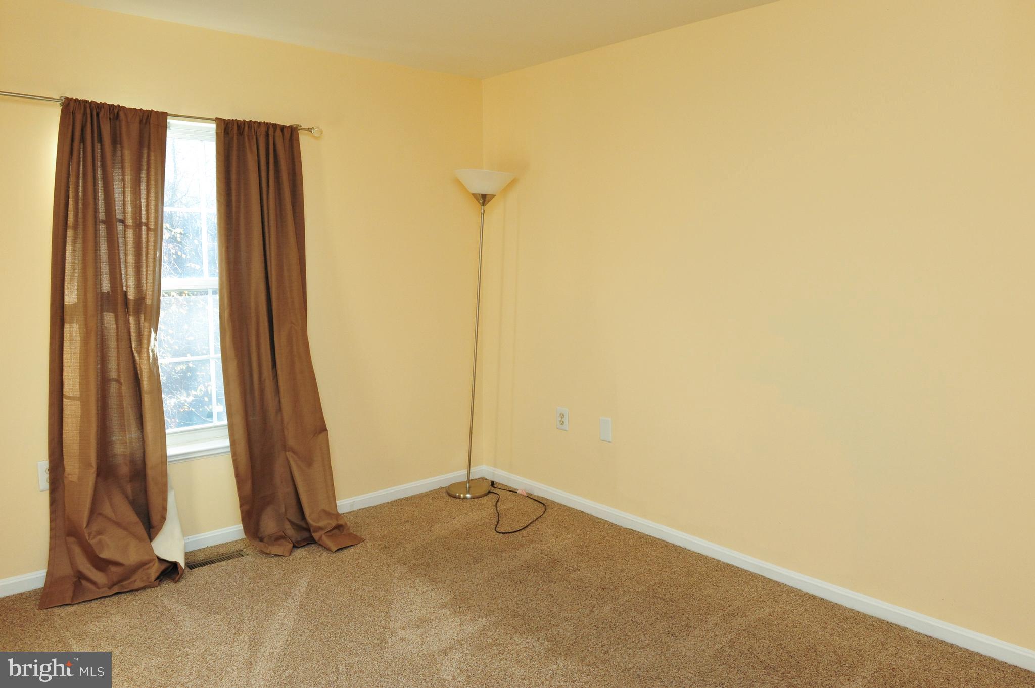 GREENBROOK MANOR PLAT 2> - Residential Lease