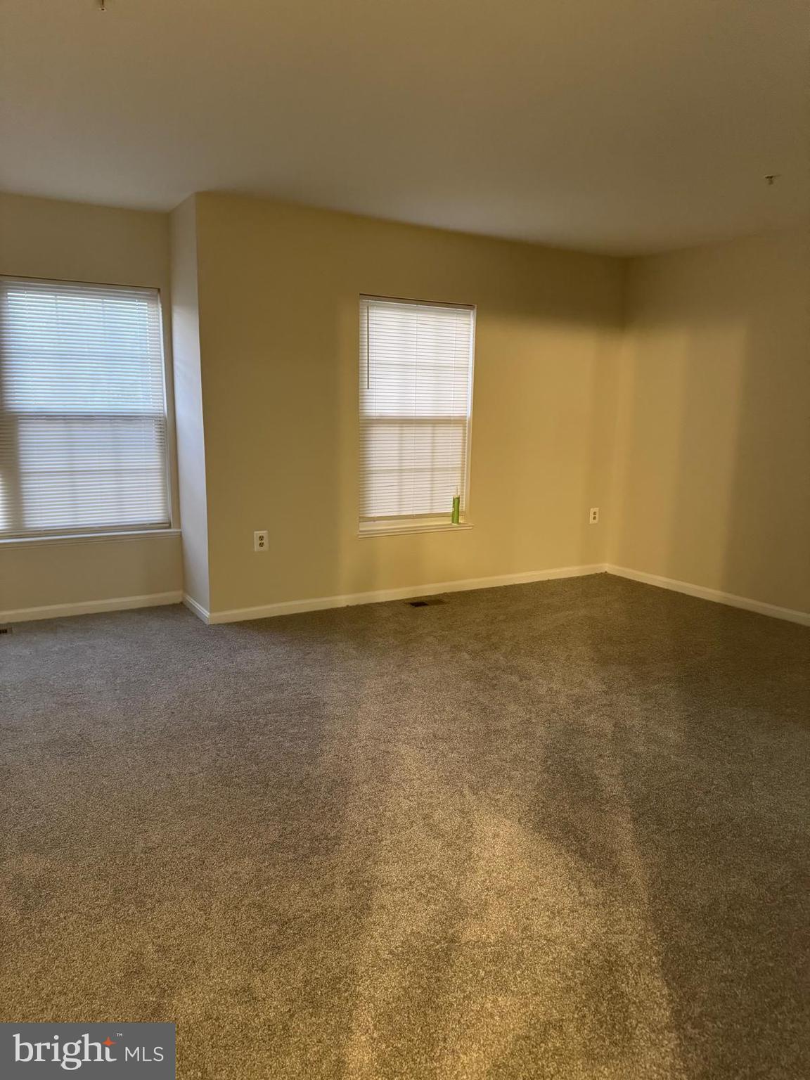 GREENBROOK MANOR PLAT 2> - Residential Lease