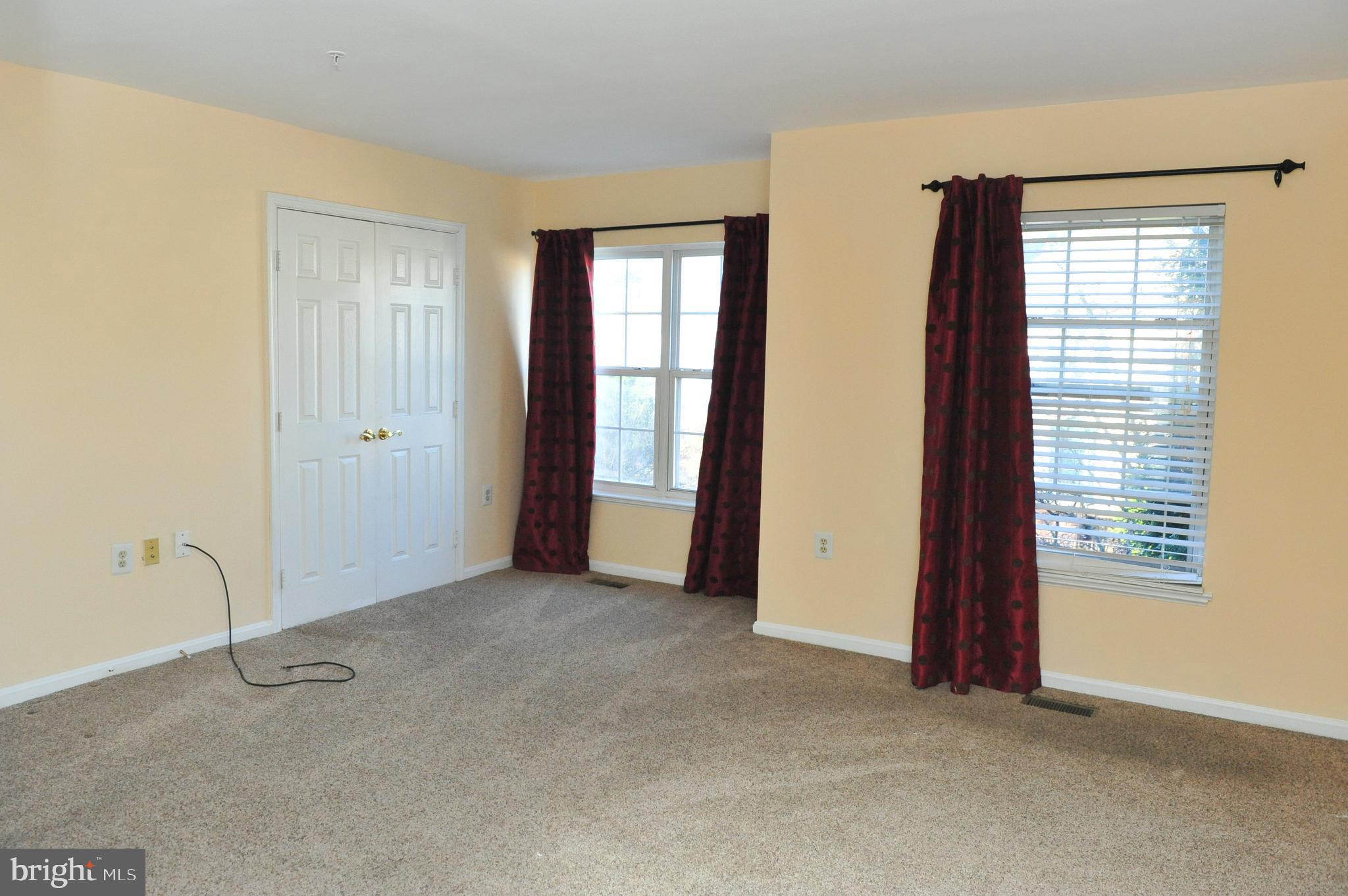 GREENBROOK MANOR PLAT 2> - Residential Lease