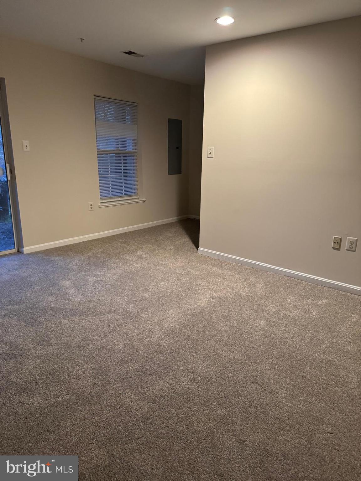 GREENBROOK MANOR PLAT 2> - Residential Lease