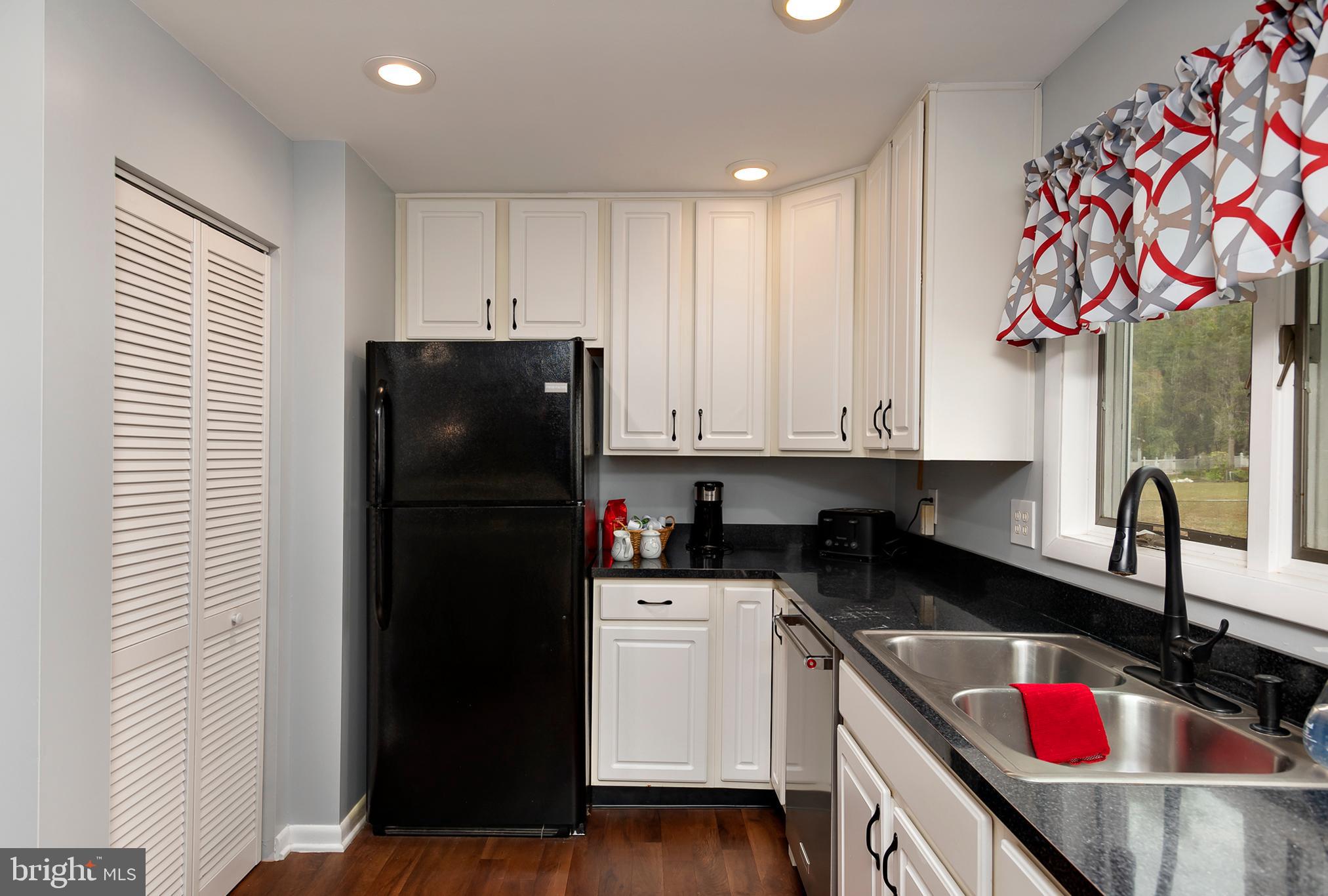 HOLLY HILL HARBOR - Residential