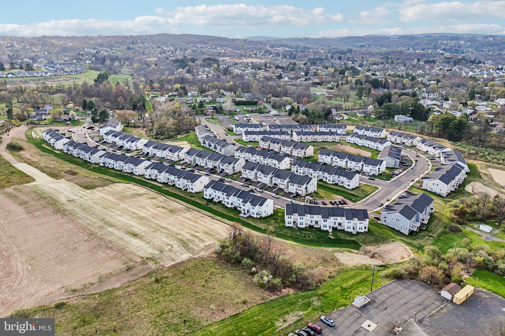 BRINLEY COURT - Residential