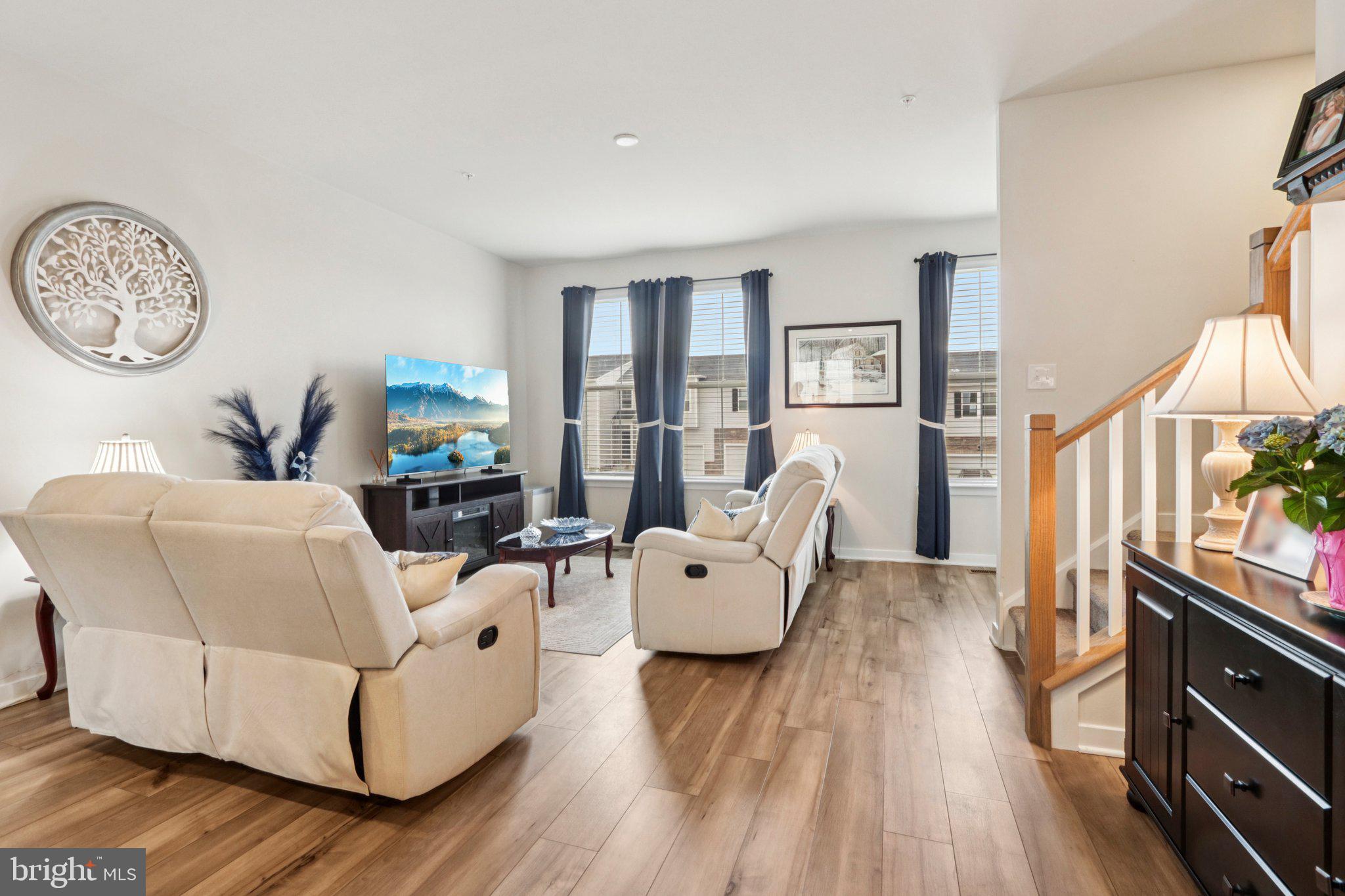 BRINLEY COURT - Residential