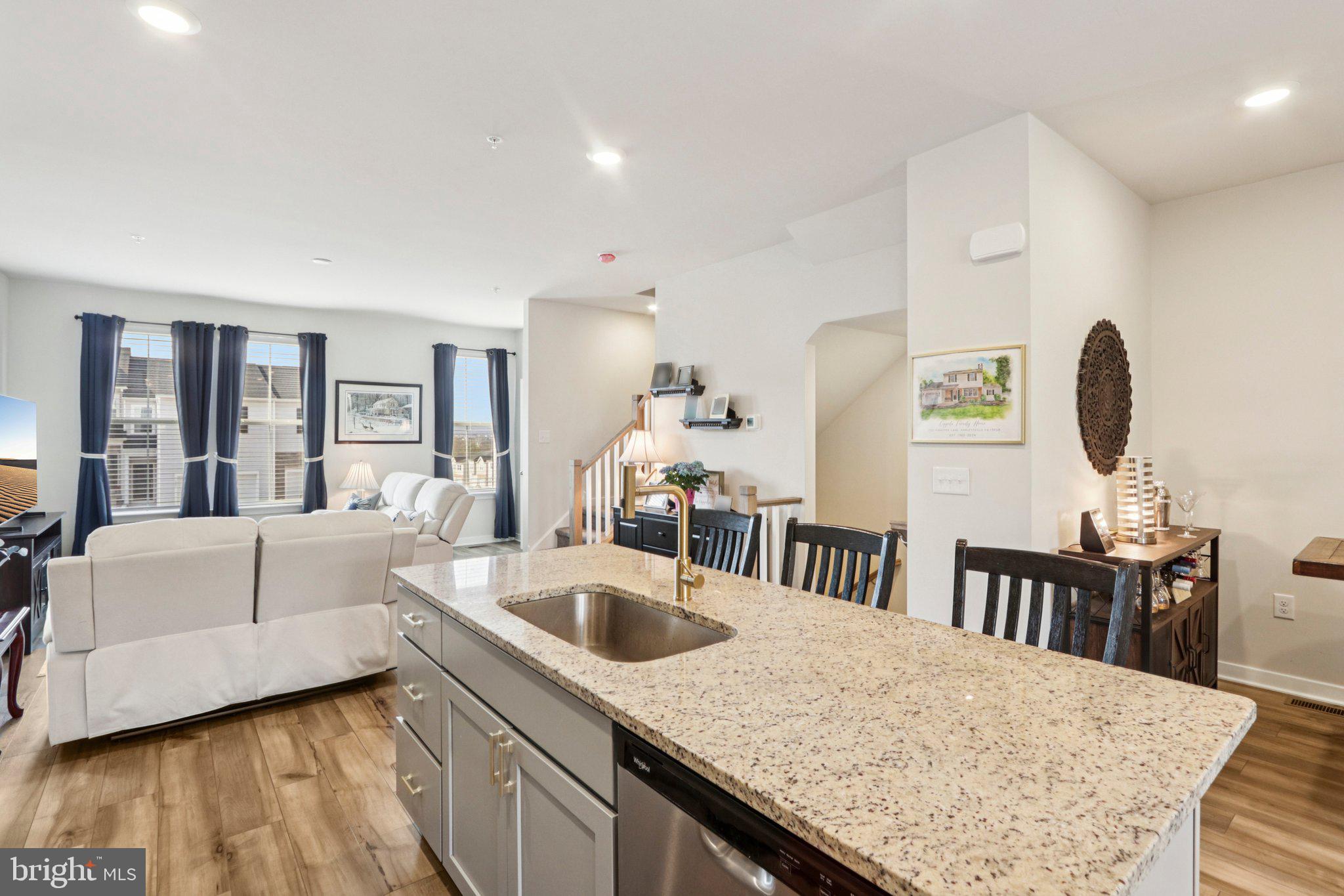 BRINLEY COURT - Residential