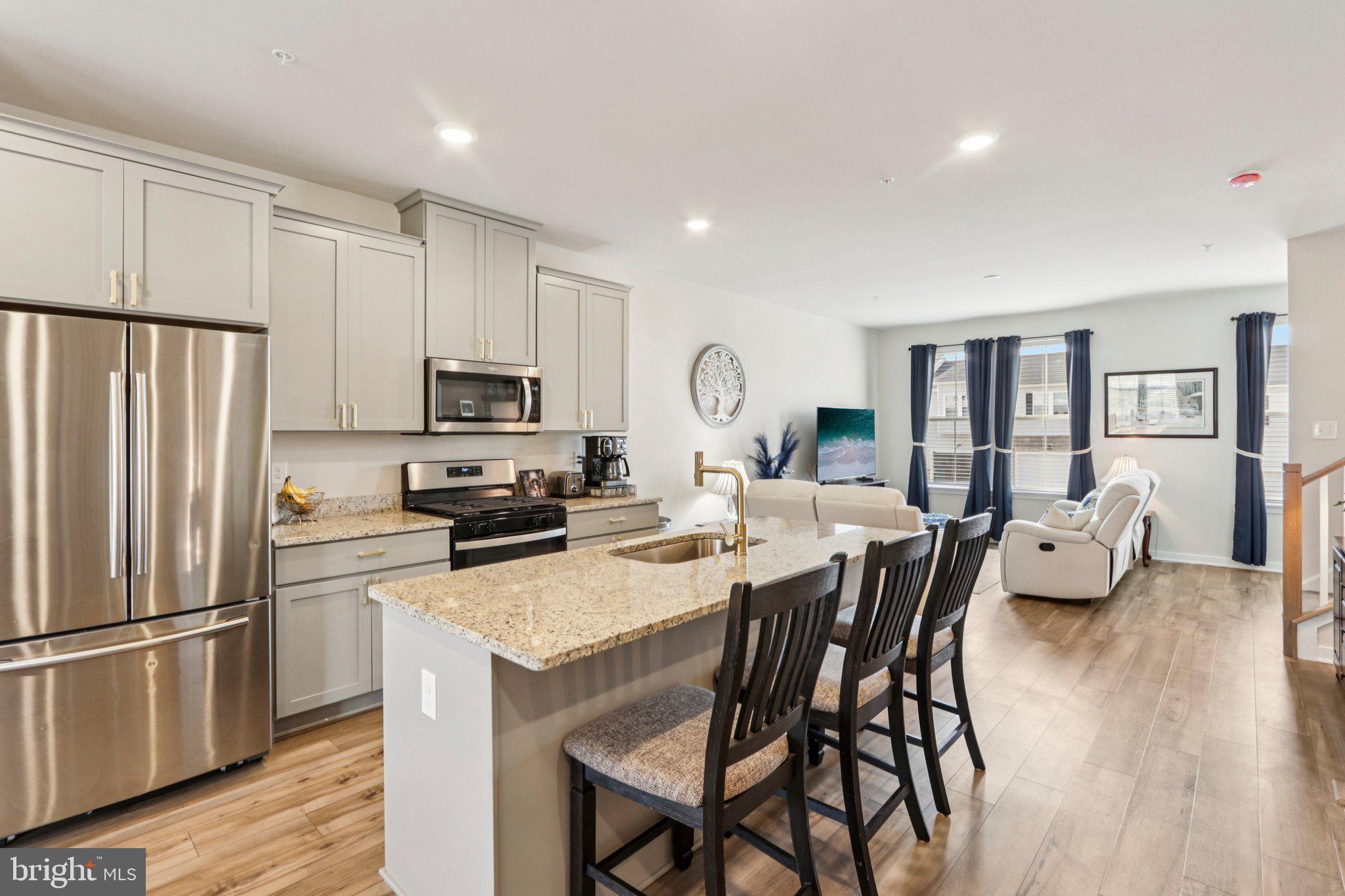 BRINLEY COURT - Residential