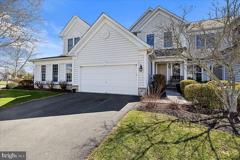 Townhouse For Sale - 46 Maidenhead Road<br/> PRINCETON, NJ 08540