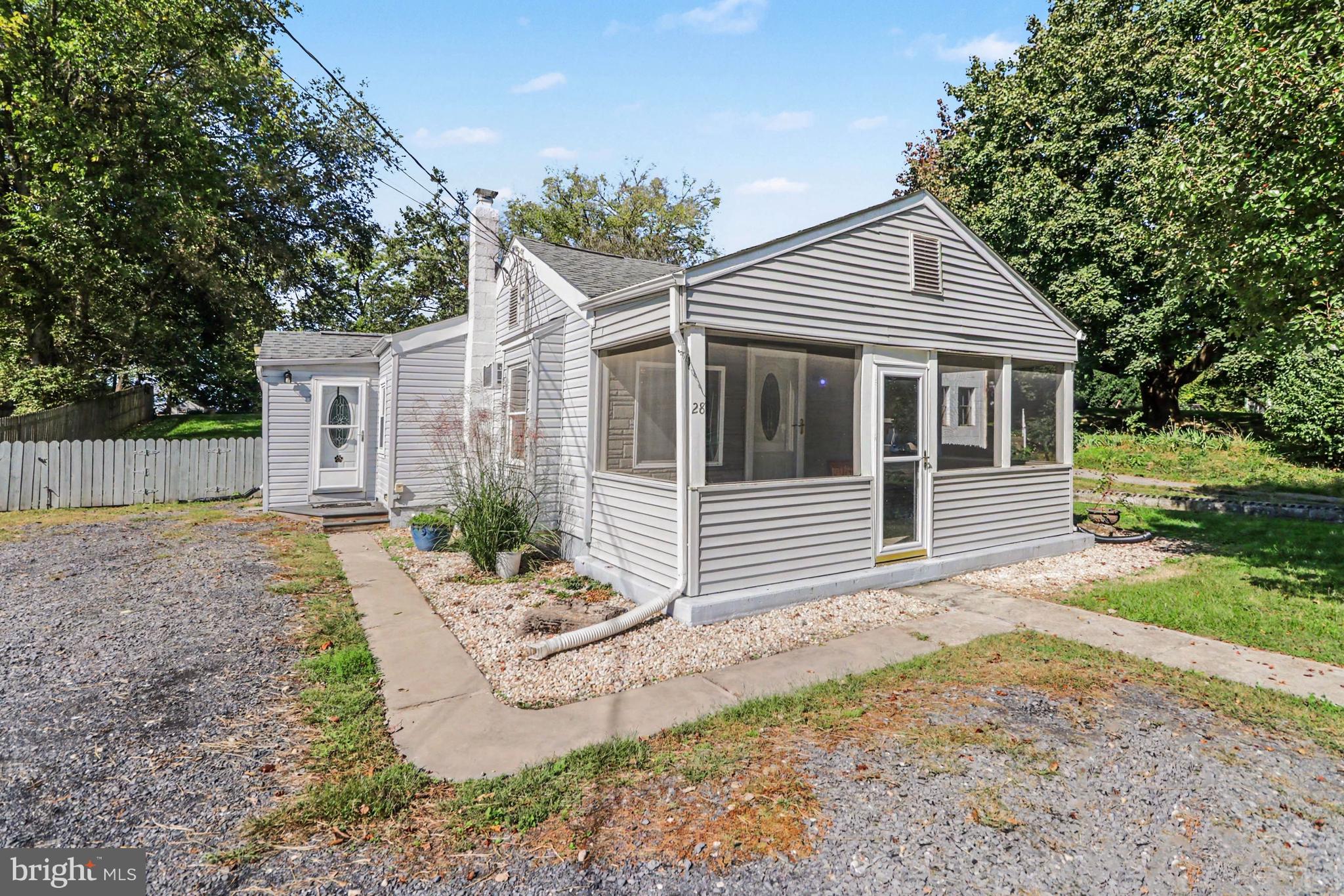 28 FAIRVIEW STREET