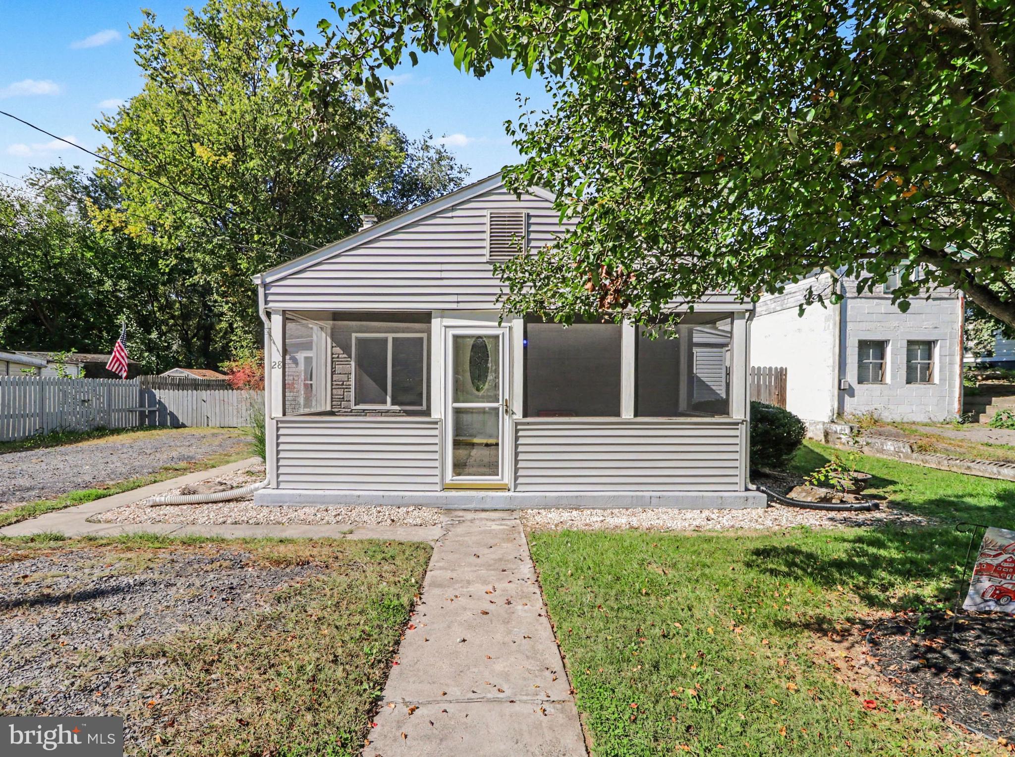 28 FAIRVIEW STREET