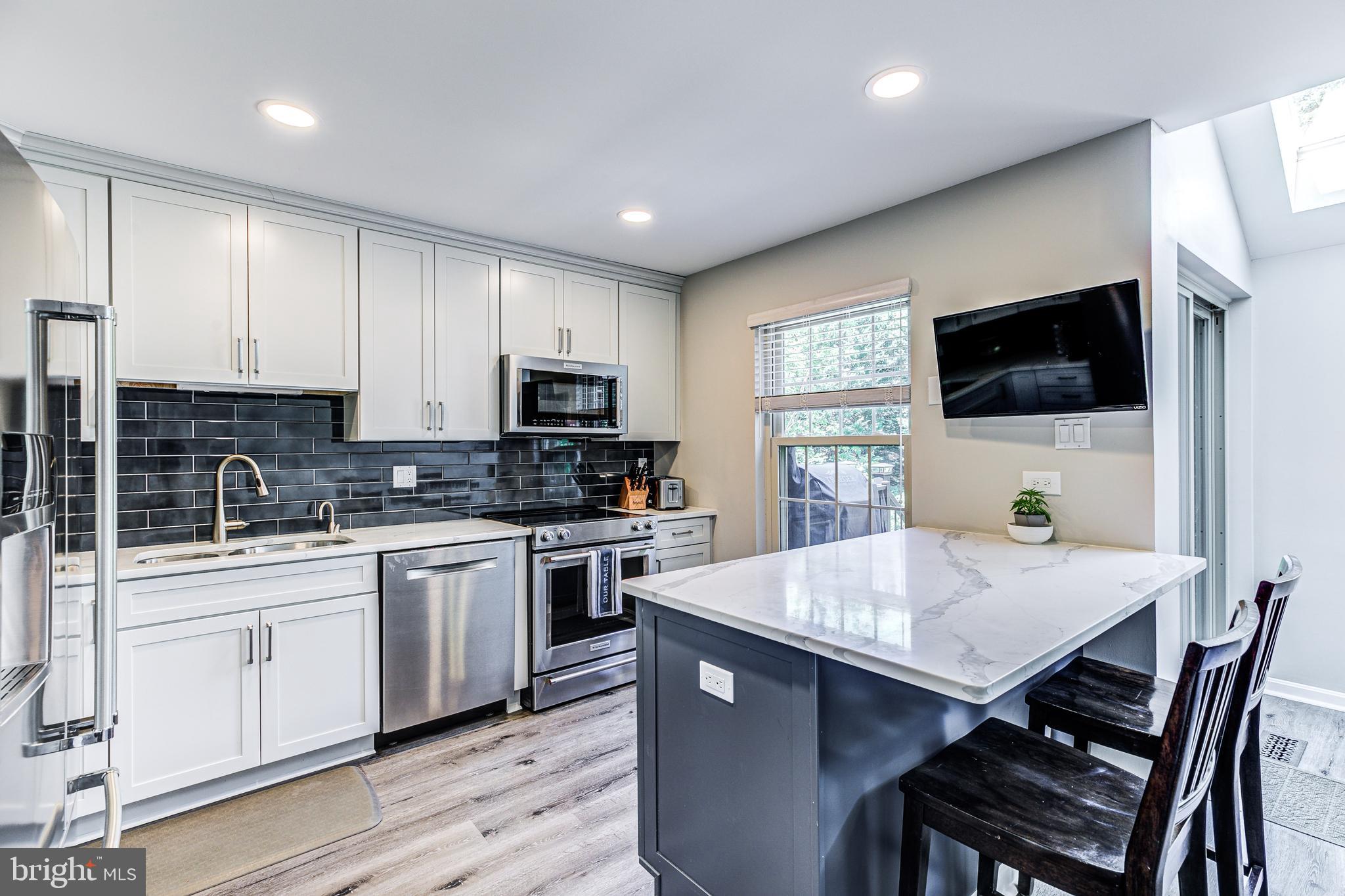 LOVETON FARMS - Residential