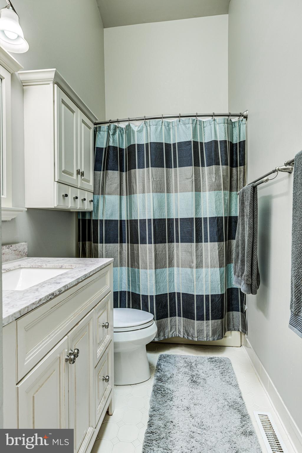 LOVETON FARMS - Residential