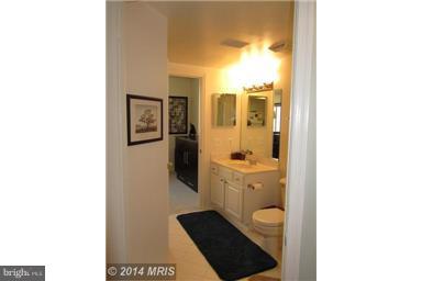 LEXINGTON SQUARE - Residential Lease