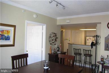 LEXINGTON SQUARE - Residential Lease