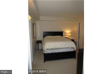 LEXINGTON SQUARE - Residential Lease