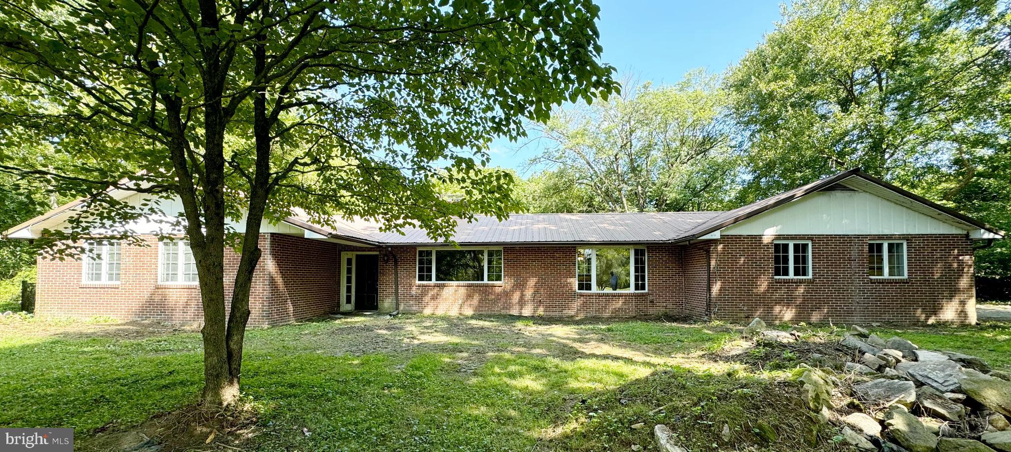 127 MCGLOTHLIN ROAD