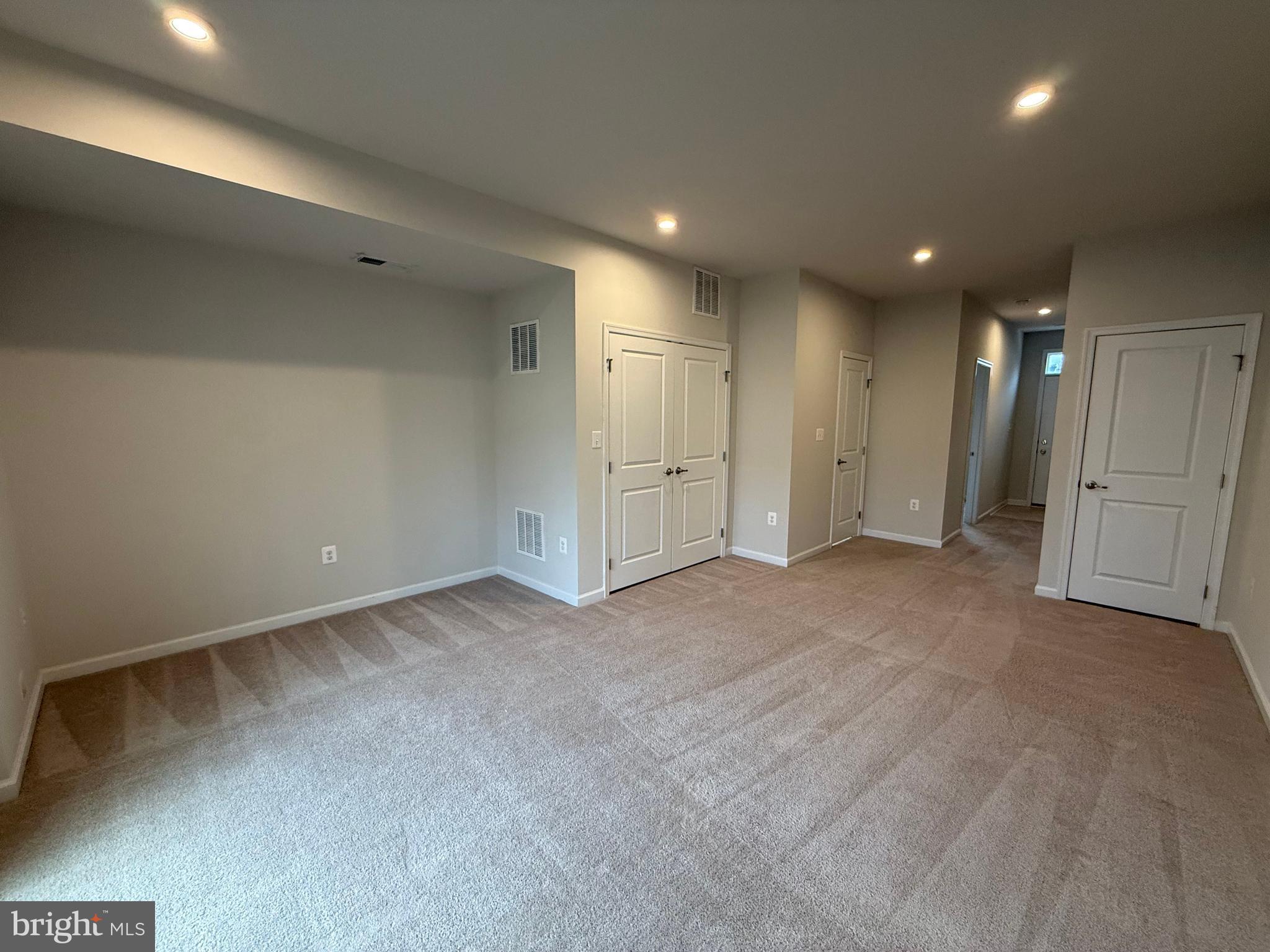 RAPPAHANNOCK LANDING - Residential Lease