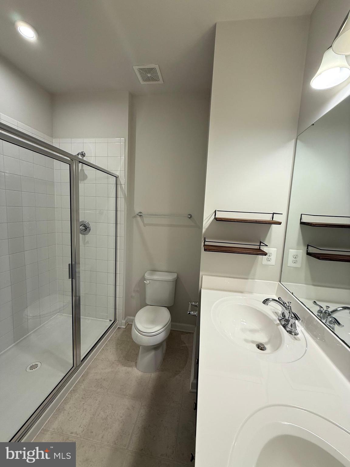 RAPPAHANNOCK LANDING - Residential Lease