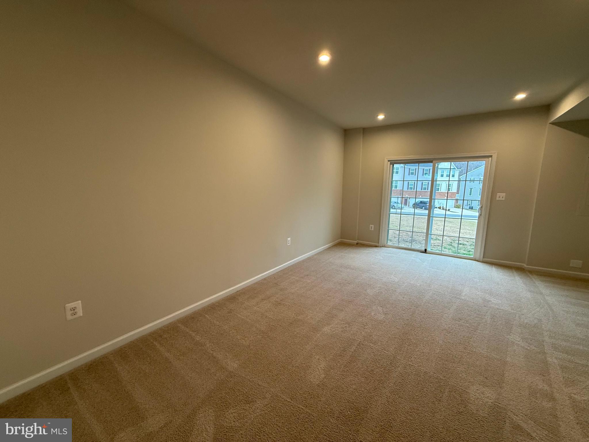 RAPPAHANNOCK LANDING - Residential Lease