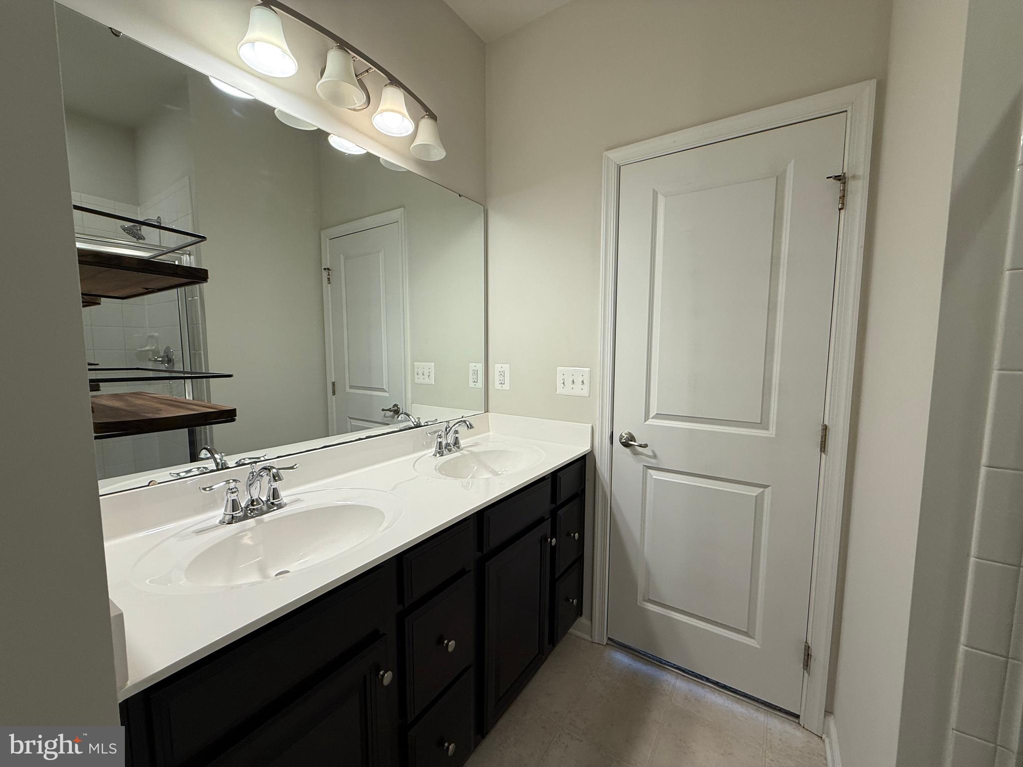 RAPPAHANNOCK LANDING - Residential Lease